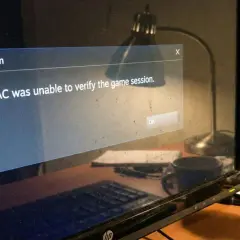 Komunikat na ekranie komputera: "Steam. VAC was unable to verify the game session.