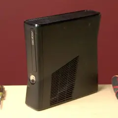 Xbox 360: Jak otworzyć? Bezpieczny demontaż krok po kroku
