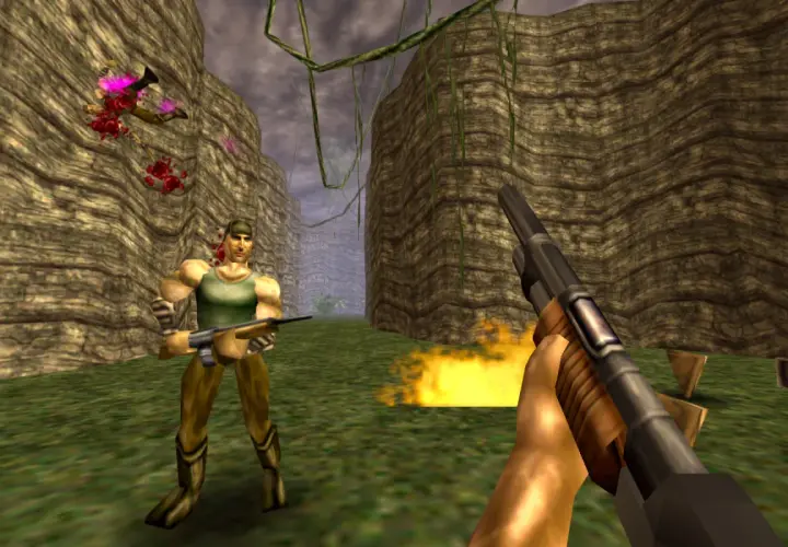 Turok walczy z wrogami w dżungli, strzelając z broni.