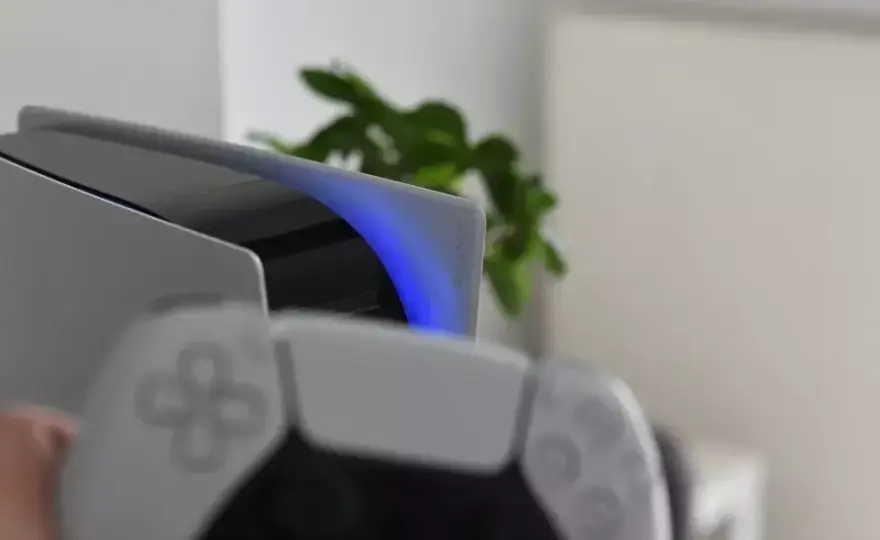 PS5 bez pada? Wyłącz konsolę przyciskiem uniknij uszkodzeń!