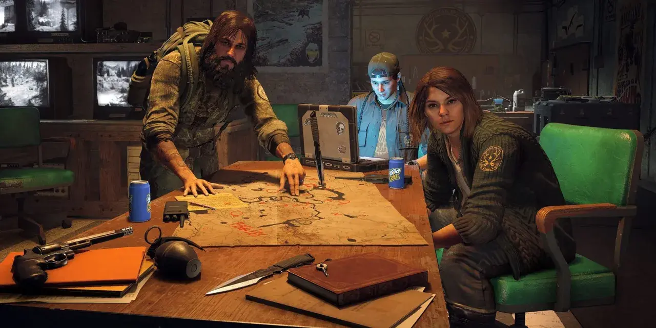 Trzy osoby planują misję na mapie, obok leży pistolet i granat. Sprawdzają, czy ich sprzęt spełnia far cry 5 wymagania.