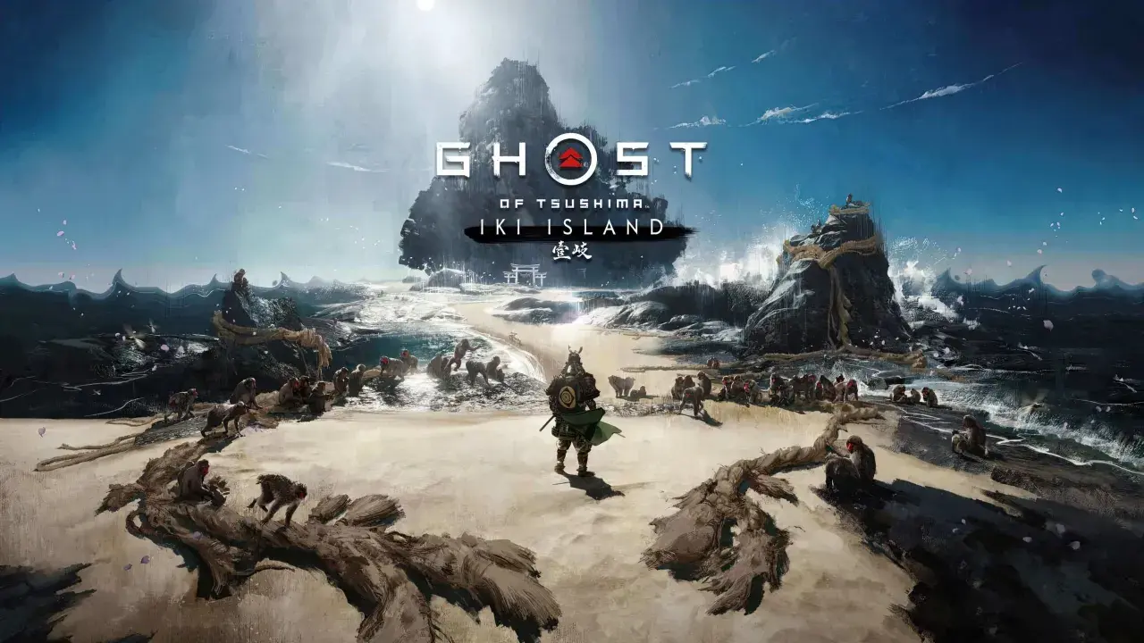 Samuraj w zbroi stoi na plaży, otoczony przez stado małp. W tle widać skaliste wybrzeże i logo gry "Ghost of Tsushima: Iki Island".