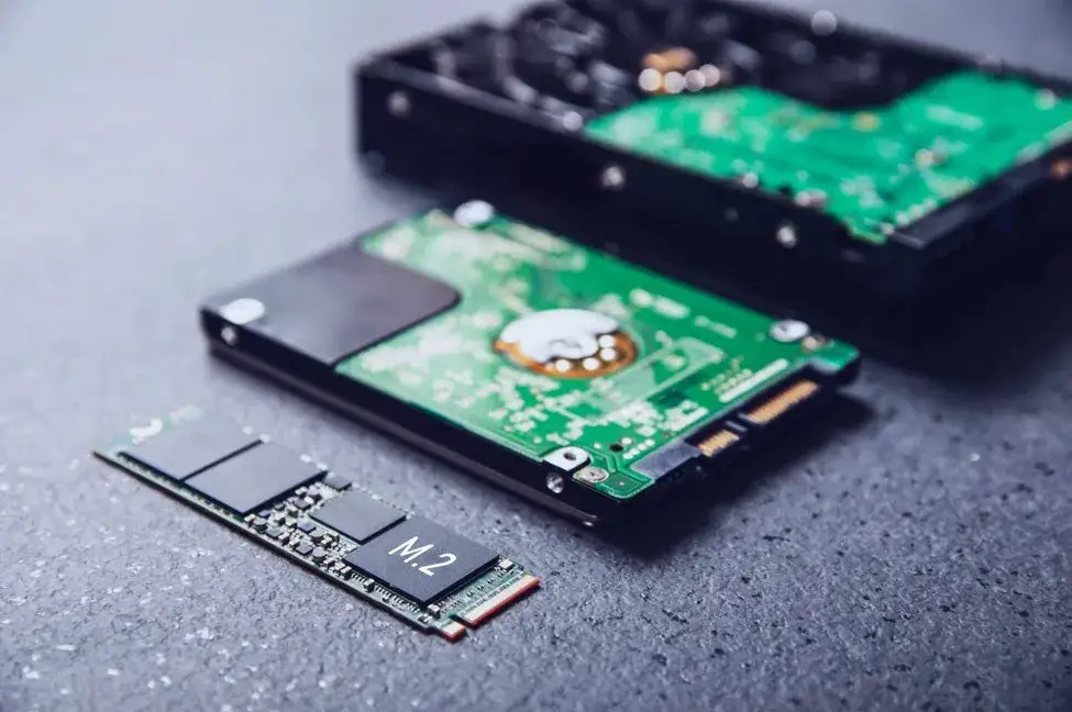 dysk ssd vs hdd