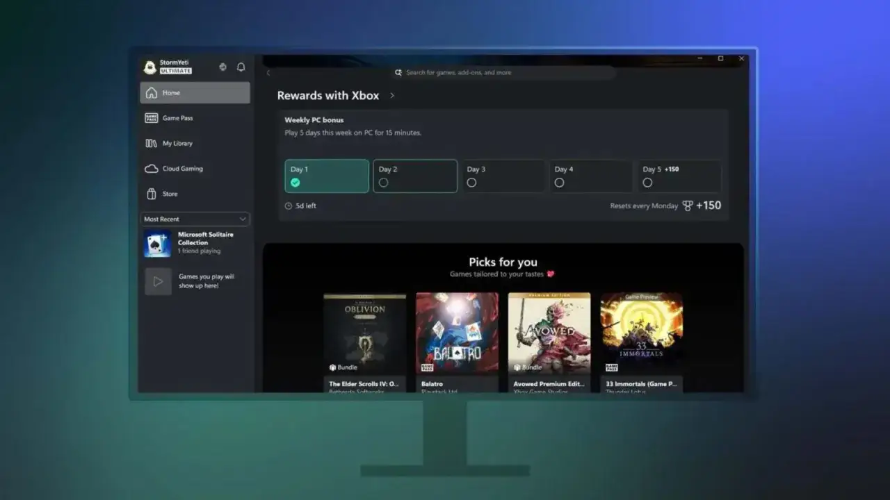 Aplikacja Xbox na PC z widocznym menu Game Pass. Pokazuje nagrody za granie, listę gier i polecane tytuły.