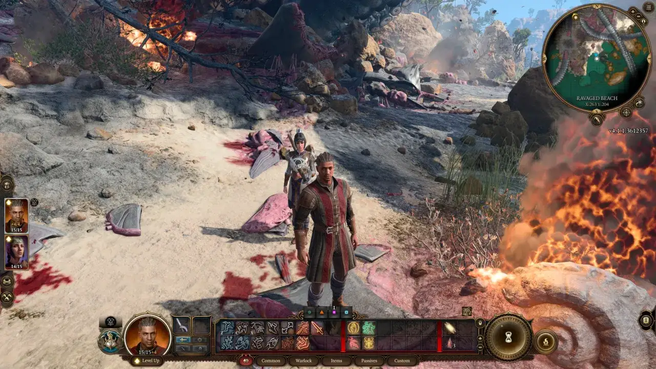 Postapokaliptyczna plaża z płonącymi szczątkami i dwoma bohaterami. Gra Baldur's Gate 3 wymaga odpowiedniego sprzętu, by cieszyć się takimi widokami.